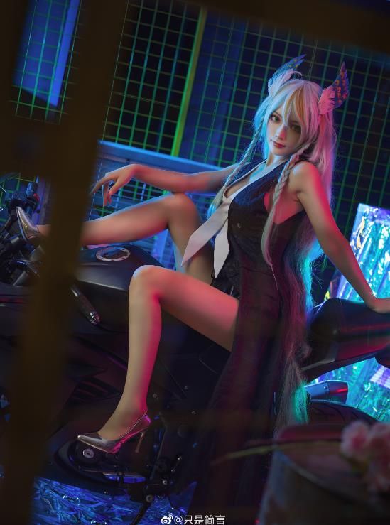 22062016  只是简言44套  2267P-3.59G