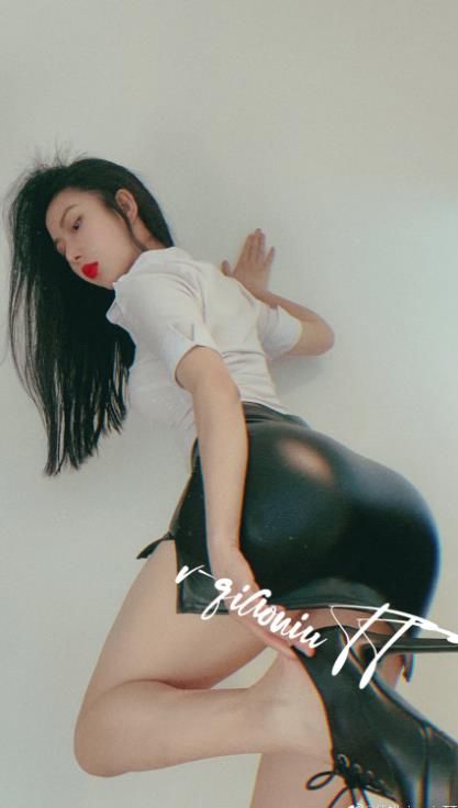 22062316 （评论可见） 俏妞qiaoniuTT大合集  1480P+65V-2.65G