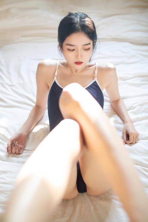 22072108  劳小白 - 小熊JK   14P+2V-129M   秒传不亏