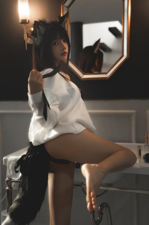 22070315 （评论可见） 桜桃喵 - 狼来了02   43P-1.14G