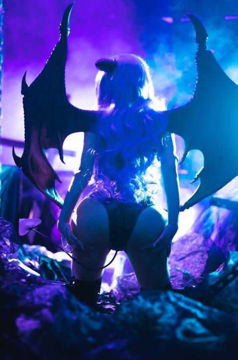 22071913 蜜蜜子Kimmie11套合集 551P+5V-10.8G 秒传不亏