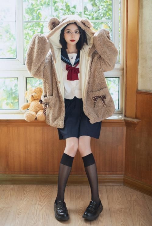 22072108  劳小白 - 小熊JK   14P+2V-129M   秒传不亏