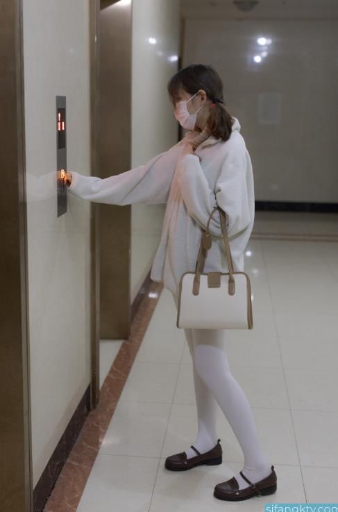 22082815  小厨娘  134P+1V-1.8G   秒传不亏