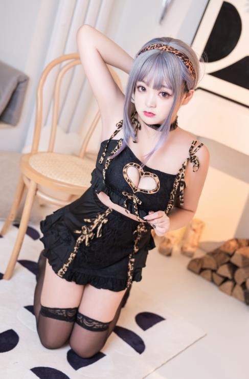 22080309（评论可见）  恩田直幸 - 连体小豹纹   40P-776M