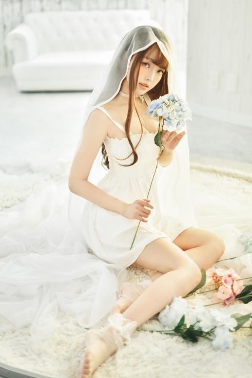 22082905  ElyEE子 - White Dress   22P-27M