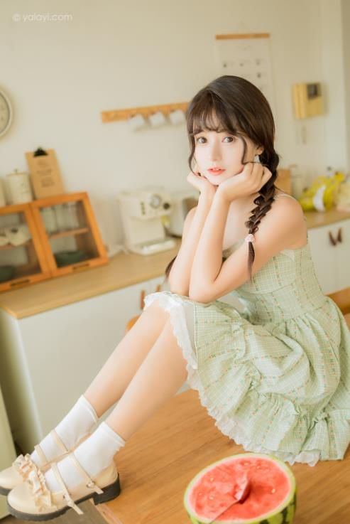 22080405（评论可见）  [YALAYI雅拉伊]2022.08.01 NO.958 夏日甜瓜 小亭  42P-377M