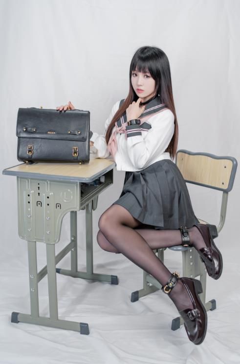 22090113  miko酱ww - 放学后  26P-185M