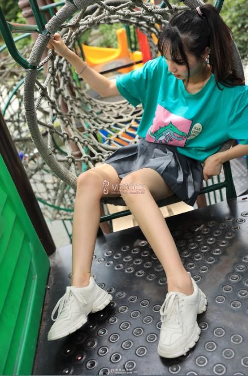 22090707  MZSOCK - 悦悦 公园超短裙棉袜 70P-199M