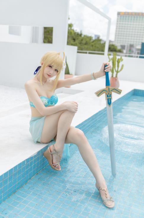 22101807  封疆疆v - 阿尔托莉雅·潘德拉贡 泳装    40P-45M