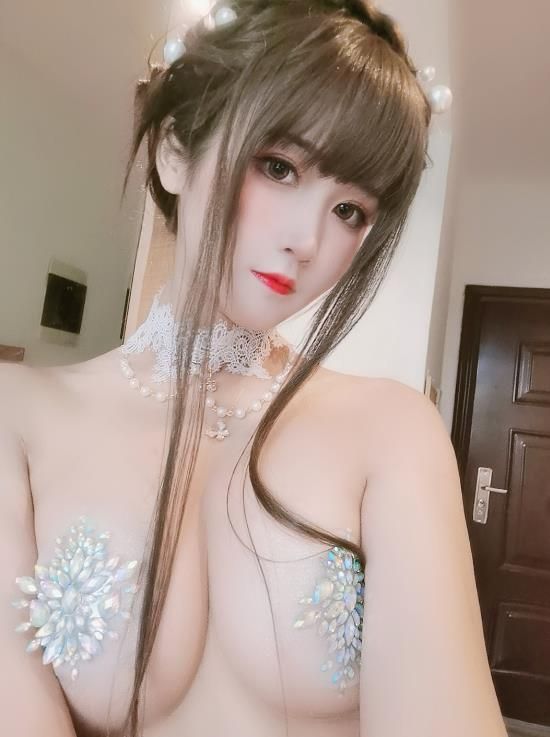 22112314  三度69 - 赫多涅   40P-329M