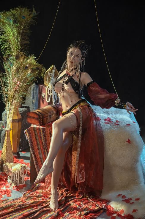 22111020  云溪溪 - 深渊舞娘   46P+1V-868M