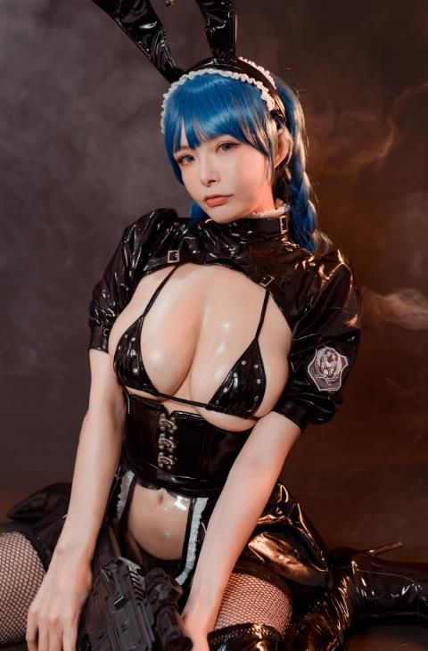 22112212  秋和柯基 -  武装女仆   39P-1V-1.36G