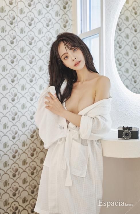 22110215  桃乃木香奈写真4套合集  250P-1.49G  秒传