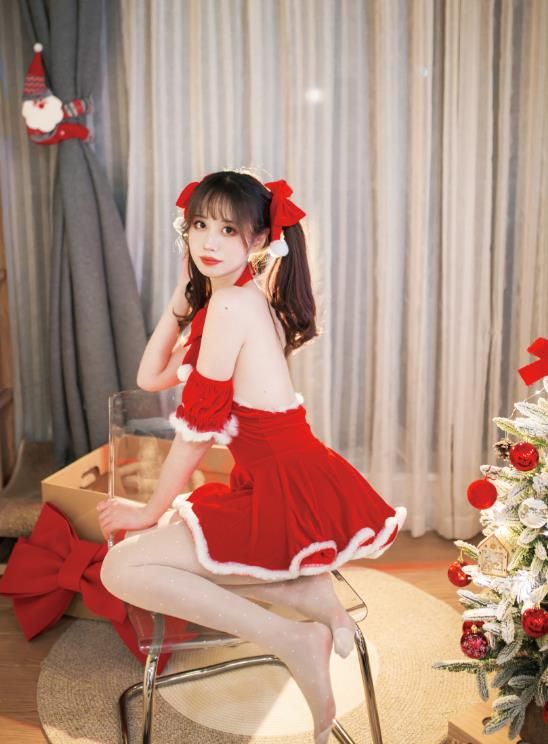 22110814  念雪ww -  玫瑰礼物   30P-284M