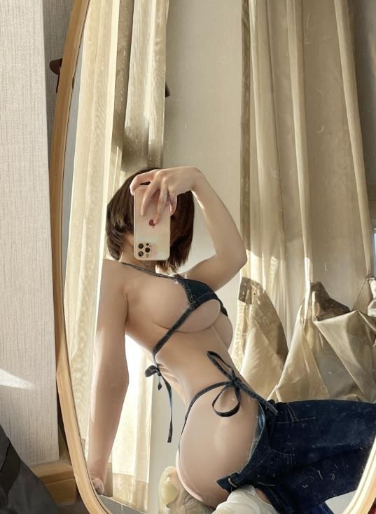 22110220  小仓千代w - 22年10月fantia图包  82P-175M