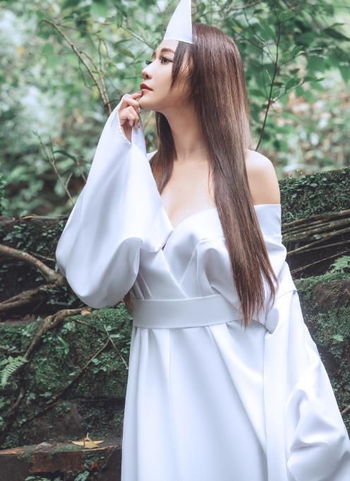 22111004  LeLe God Of Garden   103P+2V-874M  秒传