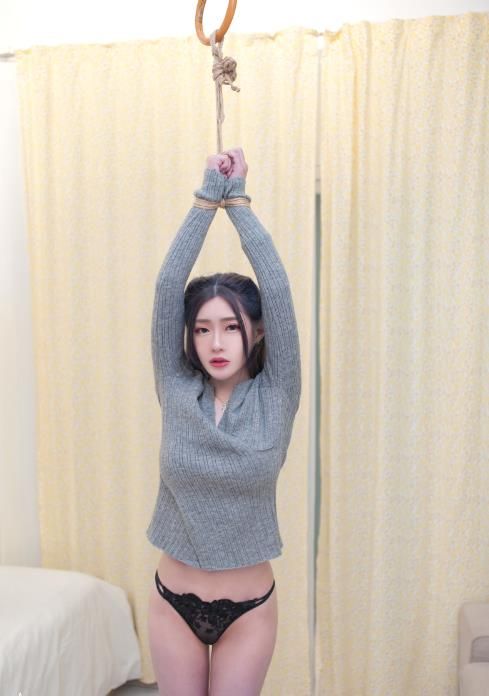 22121504  璃奈酱11套合集  1407P+11V-6.02G  秒传