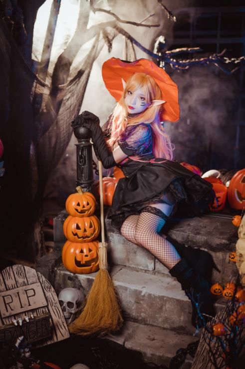 22122010  狐玖玖 - 喜多川万圣节  14P-284M