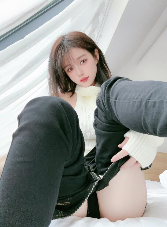 22122818 小仓千代w - 2022年12月fantia会员合集 76P+3V-294M