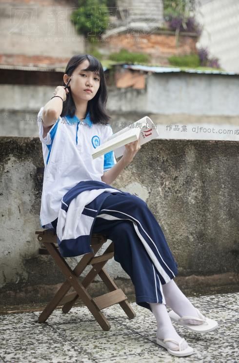 22120606  见新摄影 - 校服棉袜美腿裸足  330P-524M