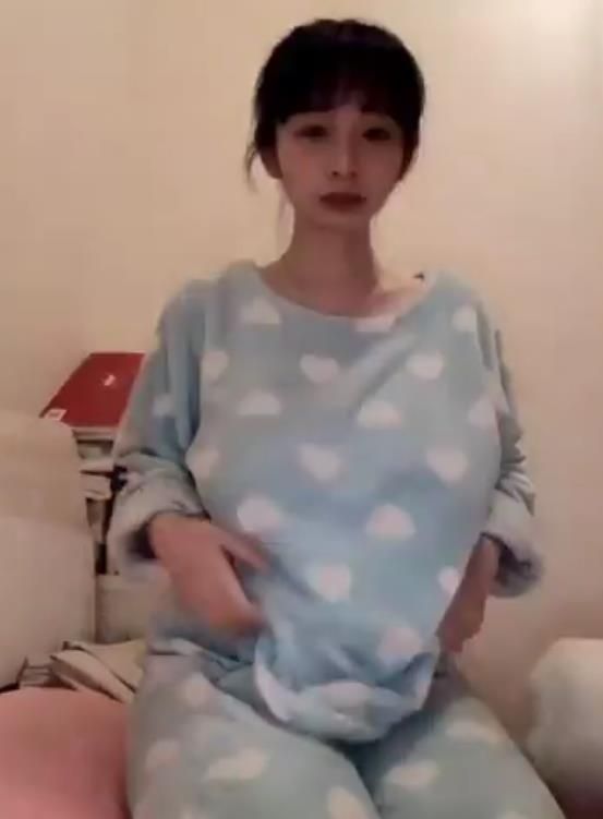 23011809  韶陌陌定制视频  4V-4M