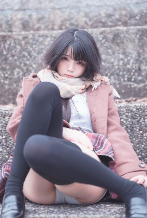 23012518  落落Raku10套合集  446P+7V-3.88G