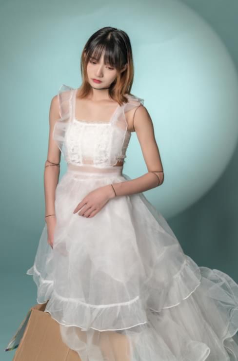 23011814  兔子Zzz不吃胡萝卜 - 木偶   25P-83M