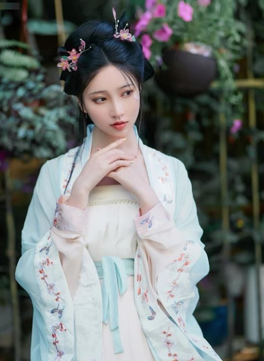 23021011  年年 - 花间集  36P-4M