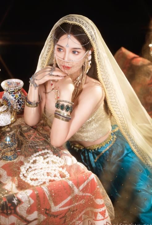 23020816  桃暖酱8套合集  455P-3.59G