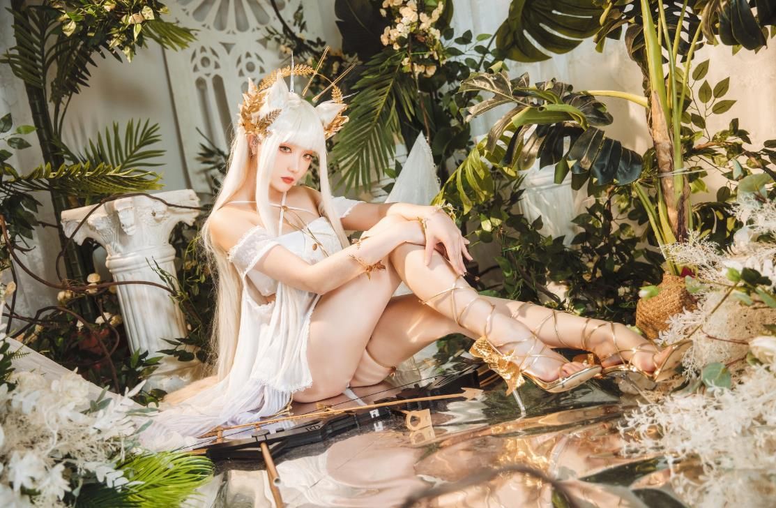 23022418  瓜希酱 - 明日方舟 白金泳装 (Platinum)   25P-159M