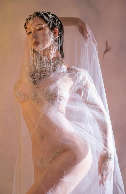 23021517  云溪溪 奶桃 - Iceland spar冰洲石  40P-541M