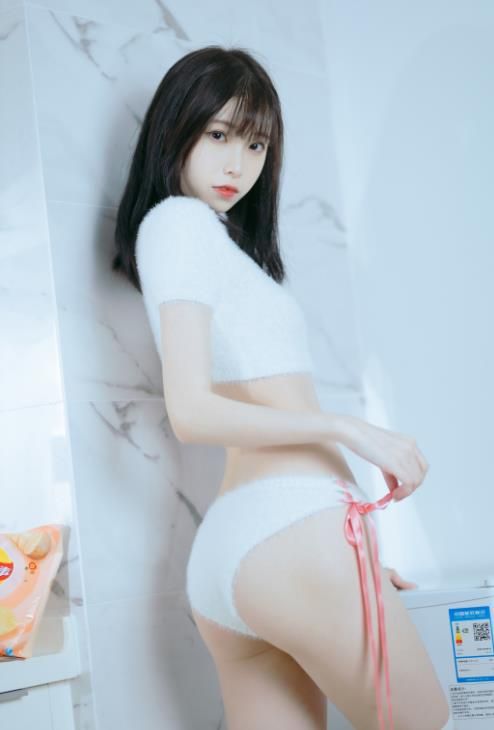 23021802  许岚LAN - 纯欲毛衣  40P-458M