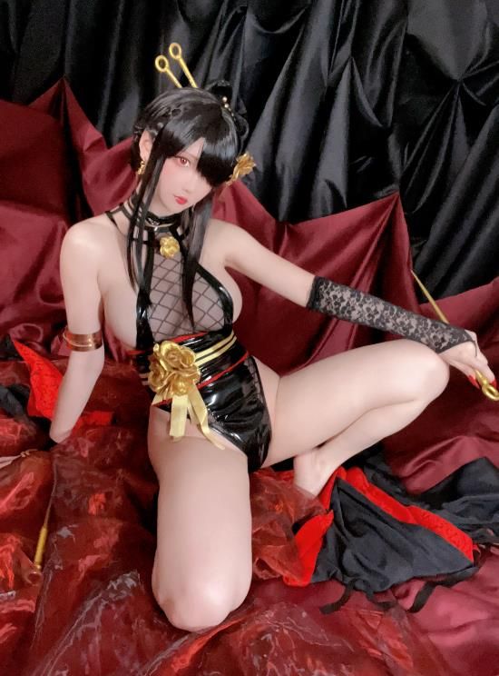 23020206  星之迟迟 - 圣诞 约尔 同人和风战斗服  78P+2V-1.67G