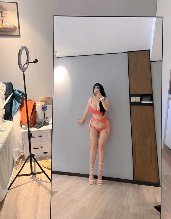 23022604  迷人的五姨太微密圈大合集    2311P+107V-14.4G