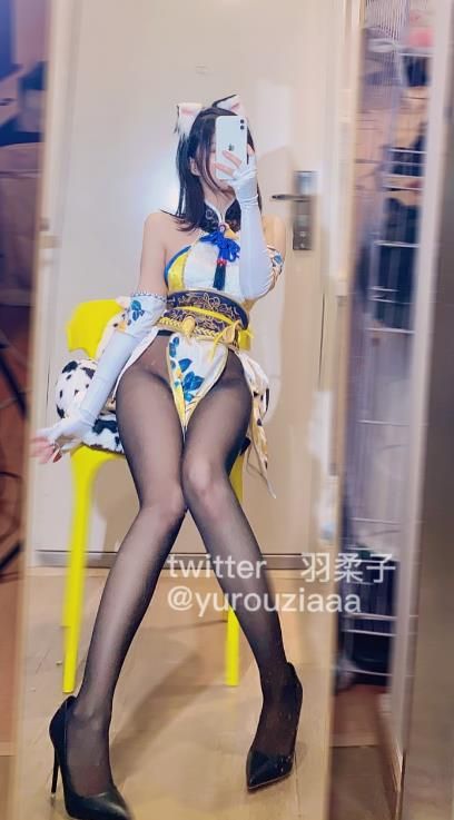 23020110  羽柔子推特合集+4套图   110P+22V-3.13G