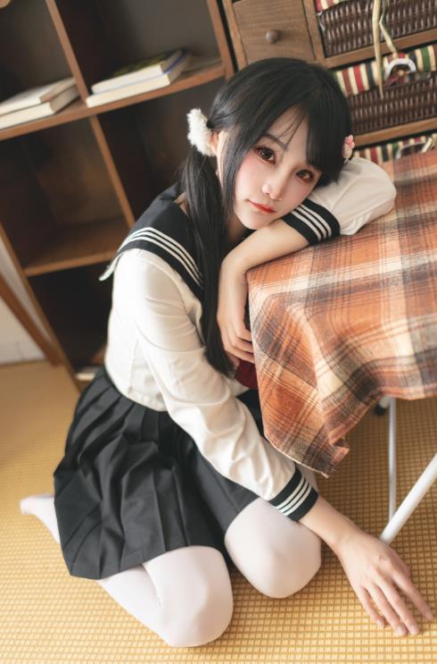 23030303   嗷呜酱 - 水手服  48P-410M