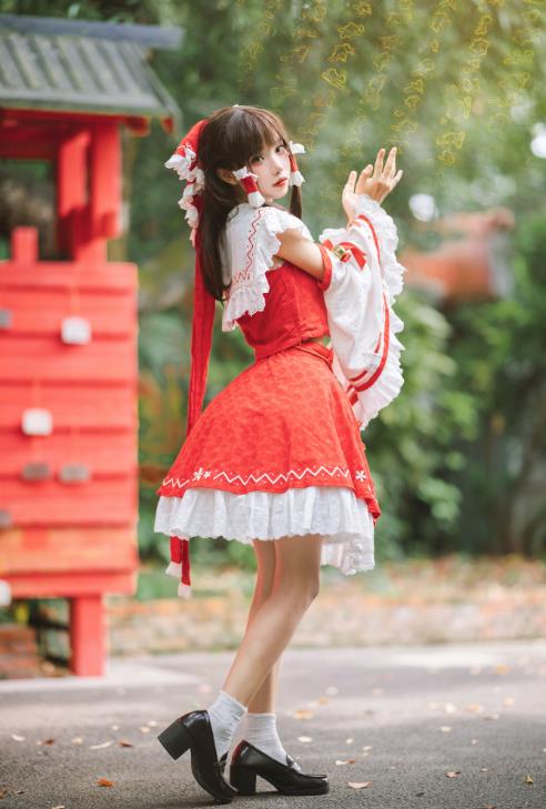 23031008  花柒Hana - 森森仙短款灵梦  15P-280M