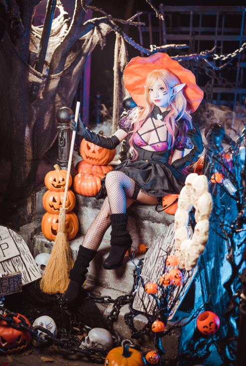 23032311  狐玖玖写真合集4套   98P-1.83G