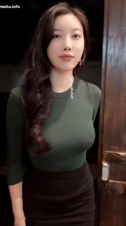 23032111  杨晨晨 -三月剧情新作  2V-1.9G