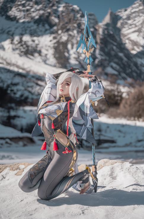 23032114  如月灰 - 申鹤 原神  15P-55M