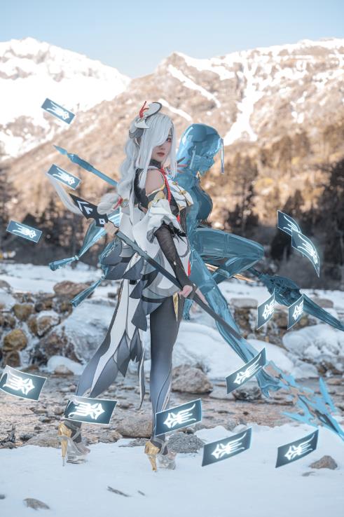 23032114  如月灰 - 申鹤 原神  15P-55M