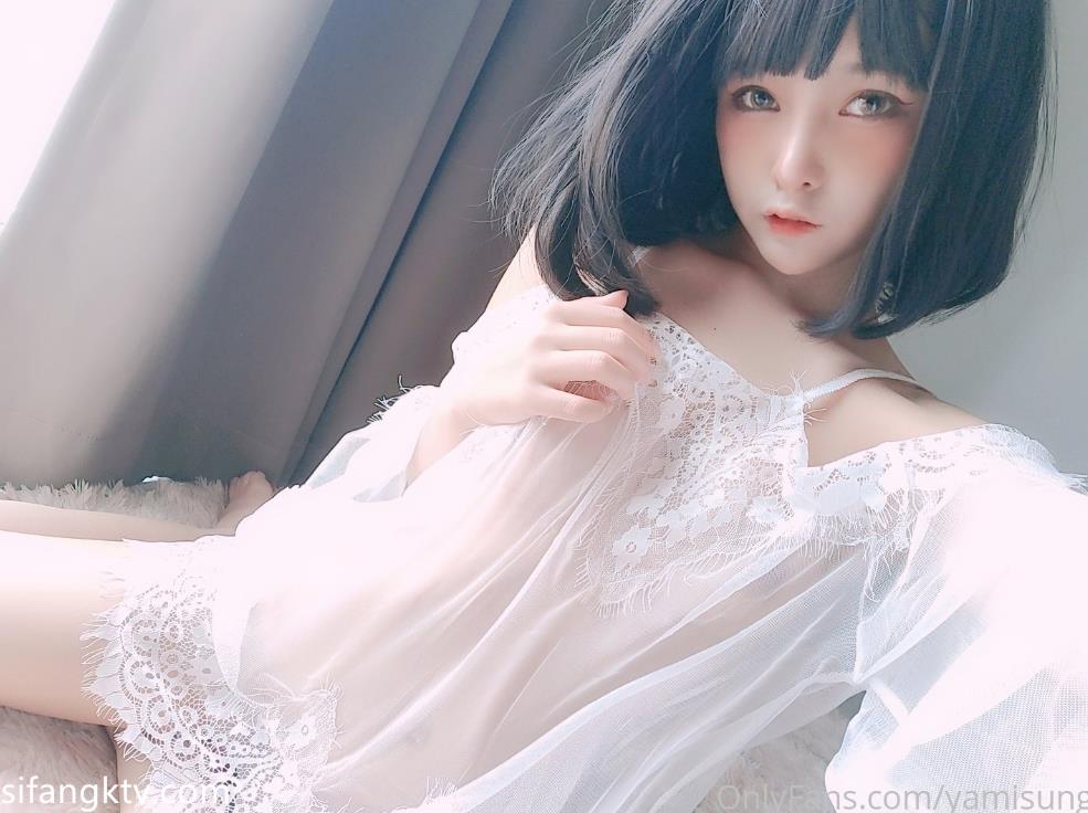 23031211  YAMIS - 私拍合集   351P+48V-810M