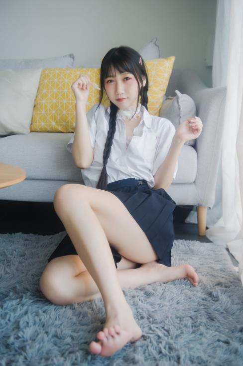 23041703  不呆猫 - 牛奶少女 80P+4V-318M