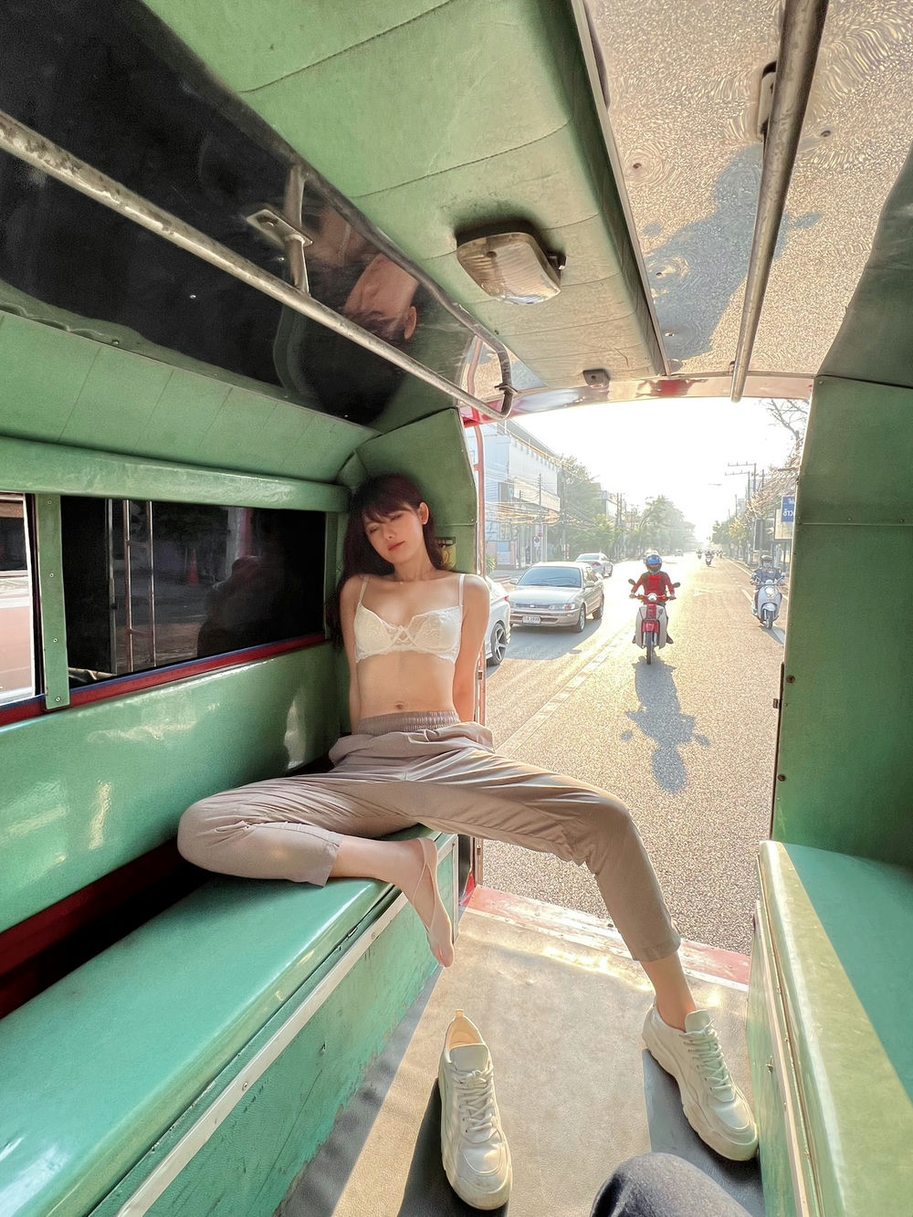 [百度网盘] 就是阿朱啊 - tutu车 [9P1V-32MB]