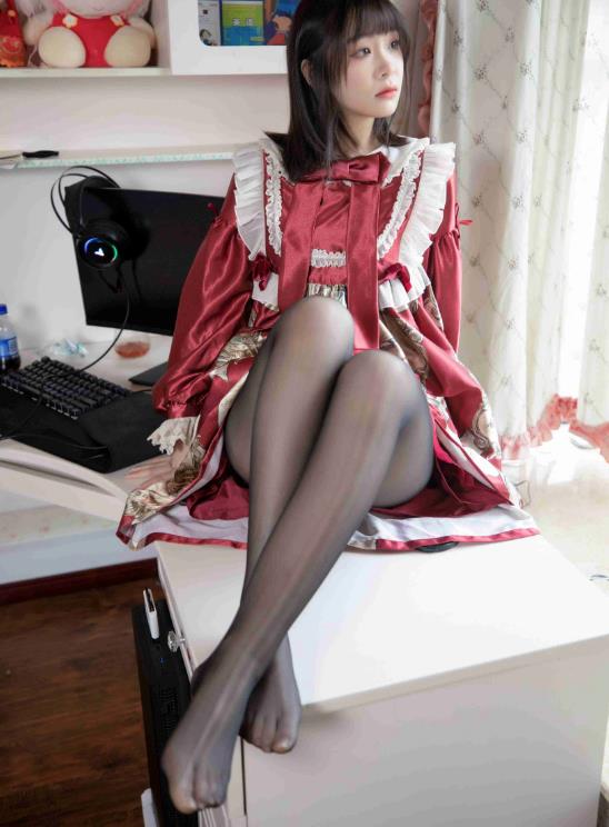 23062205  幻琪琪 - 红色Lolita 黑丝 47P+1V-430M