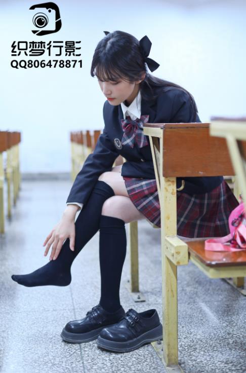 23071904  织梦映像 - 等你下课 70P+1V-2.07G