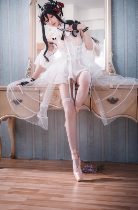 23080908  阿包也是兔娘 - 明日方舟 伊内斯芭蕾  25P-176M