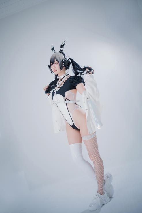 23092218  ElyEE子 - 2022.June-T4 4套合集 121P+3V-303M