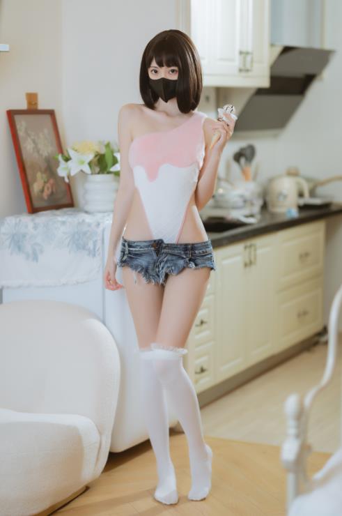 23090815  许岚LAN - 升玖 冰淇淋 40P-657M