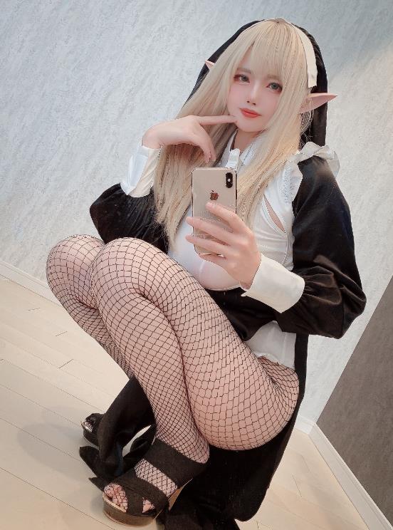 23112217  Uriうり -  Fantia2022-03月会员订阅合集 72P+2V-349M